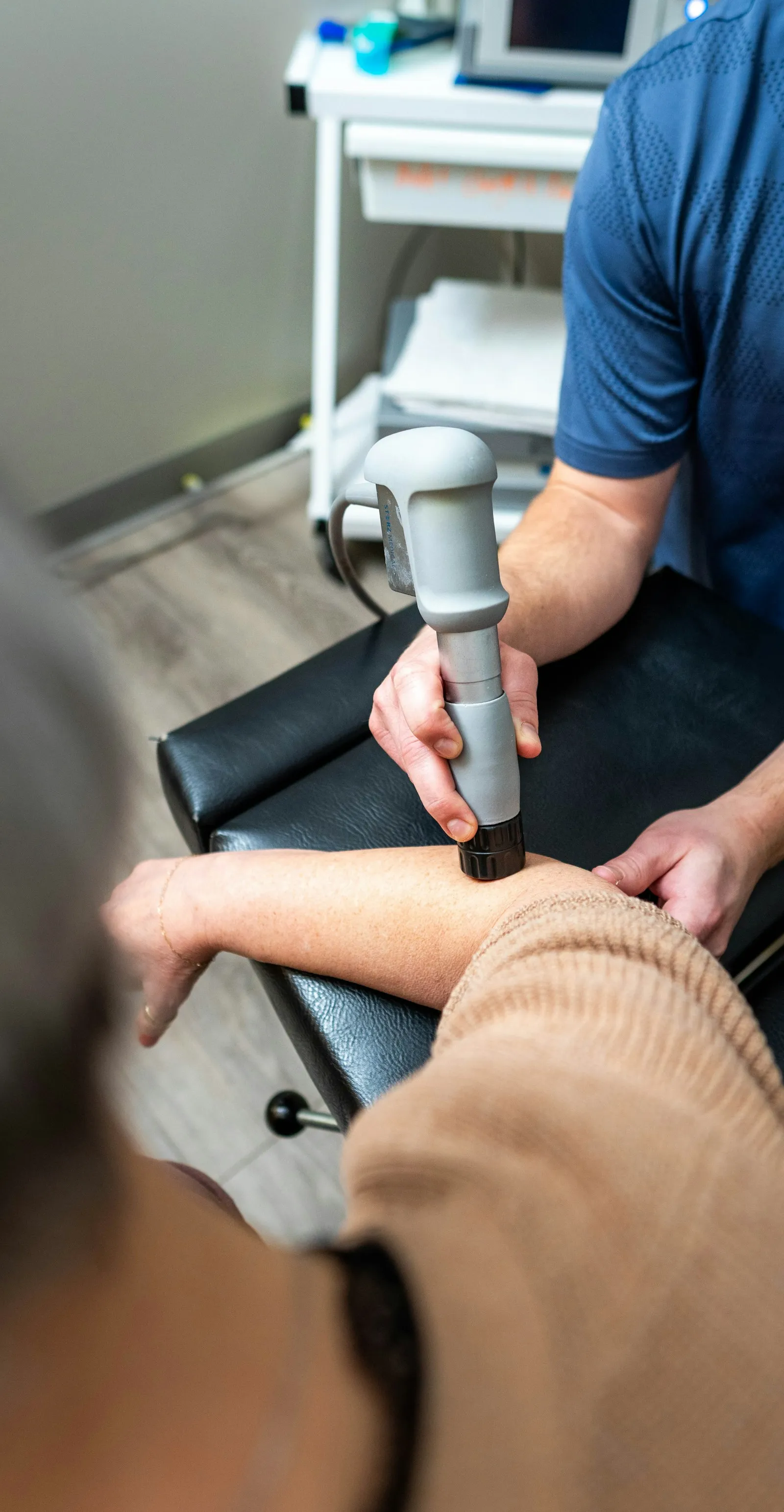 Physiotherapie bei Tennisarm in München-Pasing